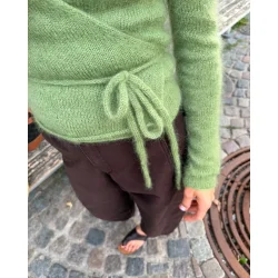 Lucy Wrap - Strikkekit fra PetiteKnit (Le petite silk mohair)