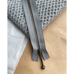 Lynls fra PetiteKnit, 17 cm i flere farver, til bl.a. Honey Clutch og Honey Purse Medium