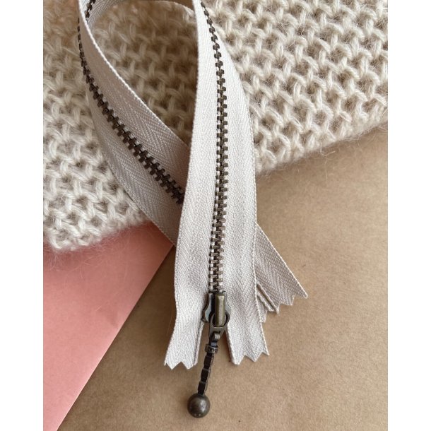 Lynl�s fra PetiteKnit, 23 cm i flere farver, til bl.a. Honey Purse and Washbag