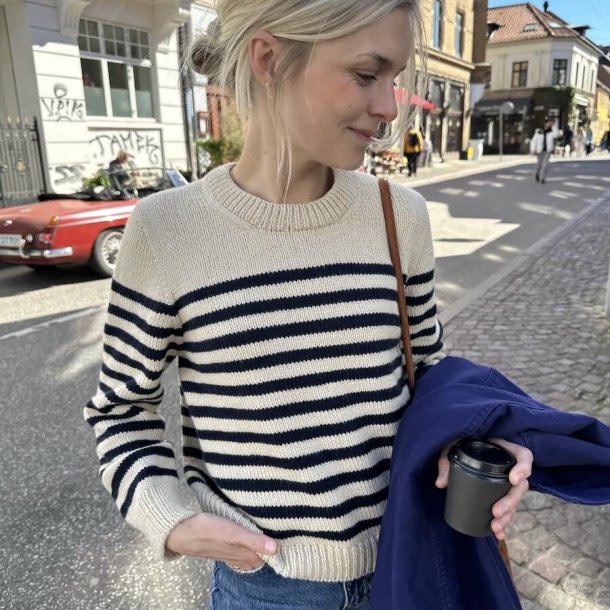 Lyon Sweater - strikkeopskrift fra PetiteKnit