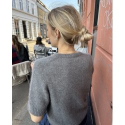 Maggie Cardigan - Strikkekit af Petiteknit Cashmere Pure