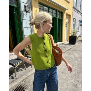 Maggie vest - Strikkekit fra PetiteKnit