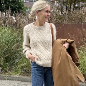 Moby Sweater - strikkeopskrift fra PetiteKnit