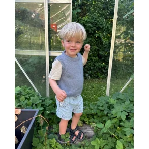 Novice Slipover Junior - PetiteKnit Strikkeopskrift