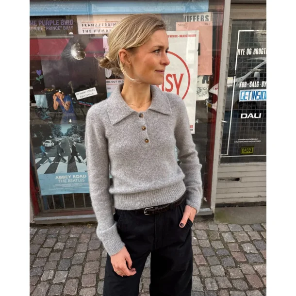 Petra Polo strikkeopskrift fra Petiteknit