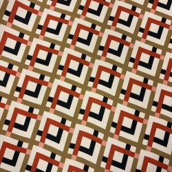 Stof med grafisk m�nster pr 0,25 m.