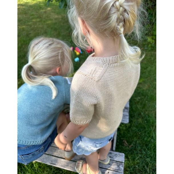 Poppy Tee Junior - PetiteKnit strikkekit