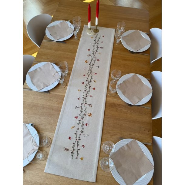 Julestemning l�ber 2030-5 Str. 32 x 130 cm.