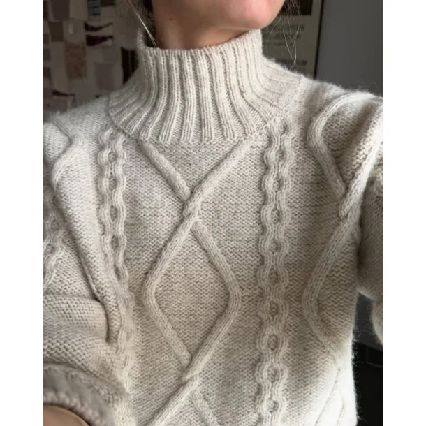 Saga Sweater opskrift fra Petiteknit - Forudbestilling!