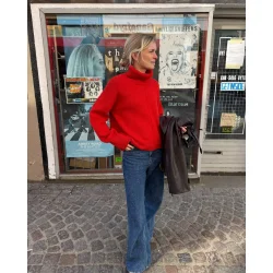 Scarlet Sweater - Strikkeopskrift fra PetiteKnit