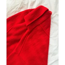 Scarlet Sweater - Strikkeopskrift fra PetiteKnit