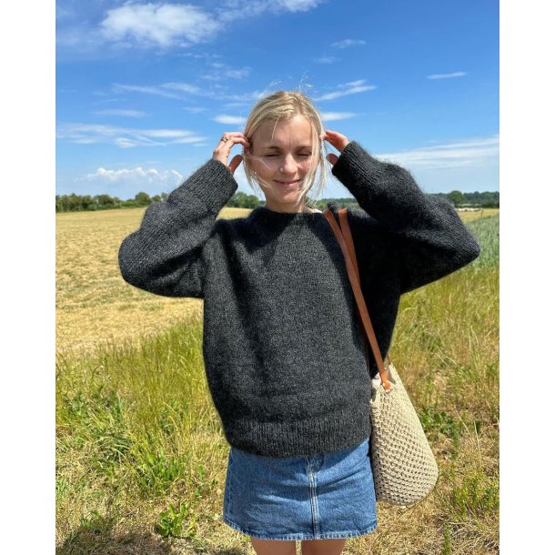 Sonja Sweater - strikkeopskrift fra PetiteKnit