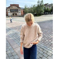 Sonja Sweater - strikkeopskrift fra PetiteKnit