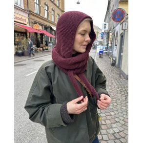 Sophie Hood i Snefnug Natur - Strikkekit fra PetiteKnit