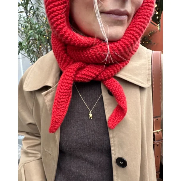 Sophie Hood - Strikkeopskrift fra PetiteKnit