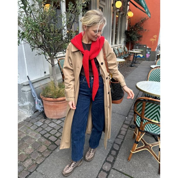 Sophie Hood - Strikkeopskrift fra PetiteKnit