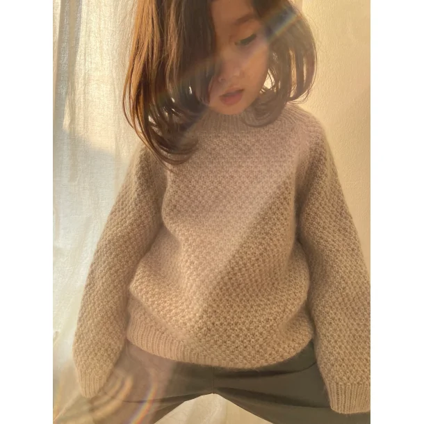 Lille Ppoppo Sweater - Strikkekit fra Aeygoknit