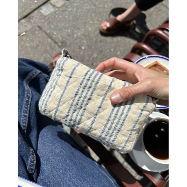 Petiteknit - KNITTER'S TOOL CLUTCH - STRIPED SEERSUCKER