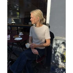 Sunday Tee - strikkeopskrift fra PetiteKnit