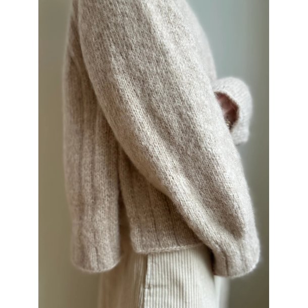 Sweater no. 33 strikkekit fra My Favourite Things Knitwear 