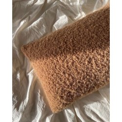 Teddy Pillow - strikkeopskrift fra PetiteKnit