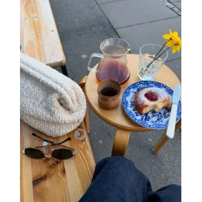 Teddy Clutch i Cotton Waves - Strikkekit fra PetiteKnit