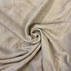 Viskosestof med broderi i sand pr 0,25 m