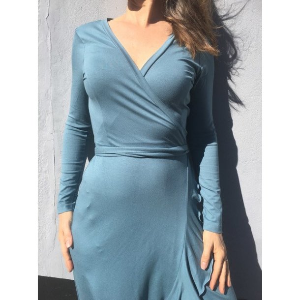 Onion 2076 - Sl� om-kjole med fl�se til strikstof. Snitm�nster