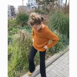 Alfreds Trje Junior - strikkeopskrift fra PetiteKnit