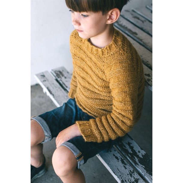 Basic Sweater str. 7-9 r.