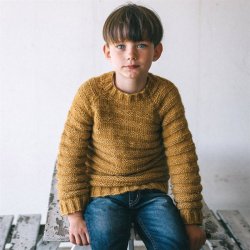 Basic Sweater str. 7-9 r.