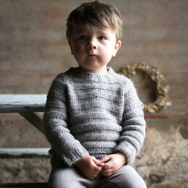 Basic Baby Sweater - et CaMaRose strikkekit