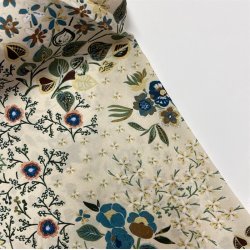 Beige polyester med sm blomster - pr. 0,25 meter