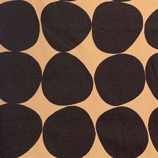 Bld babyfljl i beige med store sorte dots by Kokka - pr. 0,25 meter