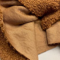 Bld boucl i gyldenbrun - pr. 0,25 meter