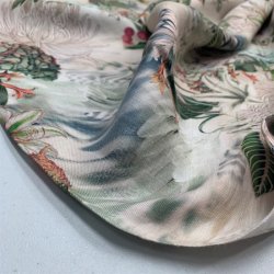 Cupro / hr kvalitet med blomstermix - pr. 0,25 meter