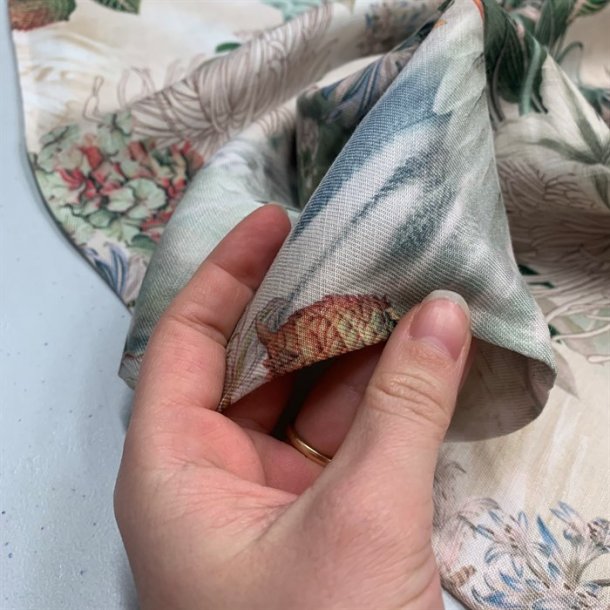 Cupro / hr kvalitet med blomstermix - pr. 0,25 meter