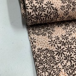 Bomuldspoplin i beige med blomster og prikker - pr. 0,25 meter