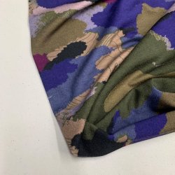 Chiffon viskose med camouflageprint i lilla, beige og grgrn - pr. 0,25 meter