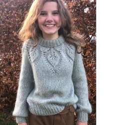 Chunky Dahlia Junior - strikkeopskrift fra le knit / Lene Holme Samse