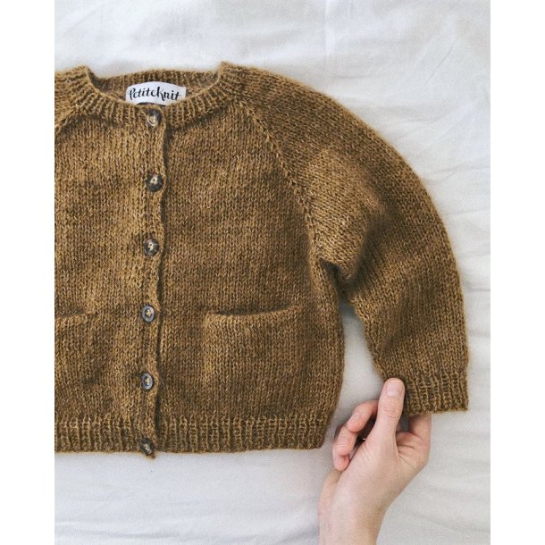 Ellens Cardigan - strikkeopskrift fra PetiteKnit