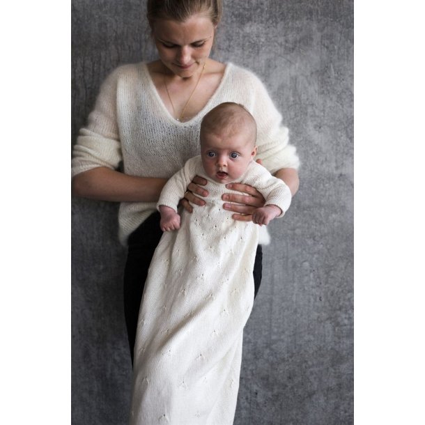 Ellens Dbskjole - strikkeopskrift fra PetiteKnit