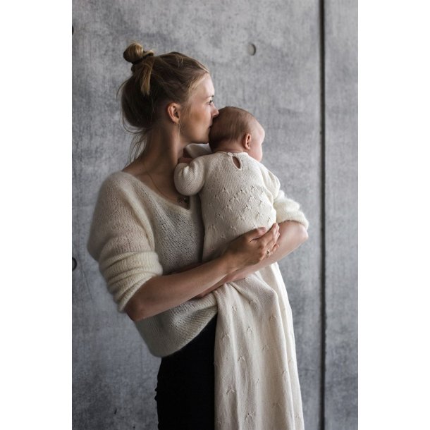 Ellens Dbskjole - strikkeopskrift fra PetiteKnit