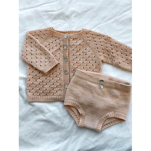 Ellens Legest - strikkeopskrift fra PetiteKnit