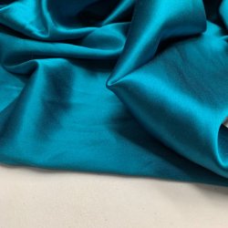 Silke med str�k i smuk gr�n petrol - pr. 0,25 meter