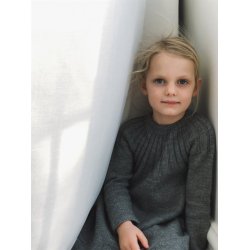 Haralds Kjole - strikkeopskrift fra PetiteKnit