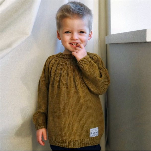 Haralds Sweater - strikkeopskrift fra PetiteKnit