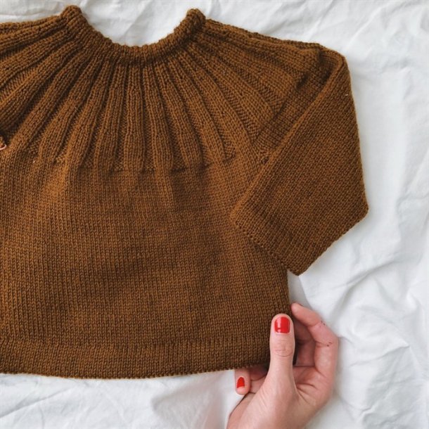 Haralds Trje - strikkeopskrift fra PetiteKnit