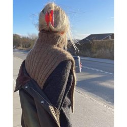 Hazel Neck - strikkeopskrift fra PetiteKnit