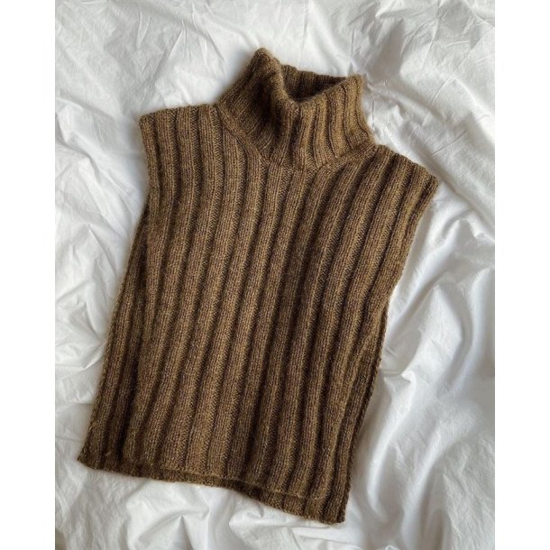 Hazel Neck - strikkeopskrift fra PetiteKnit